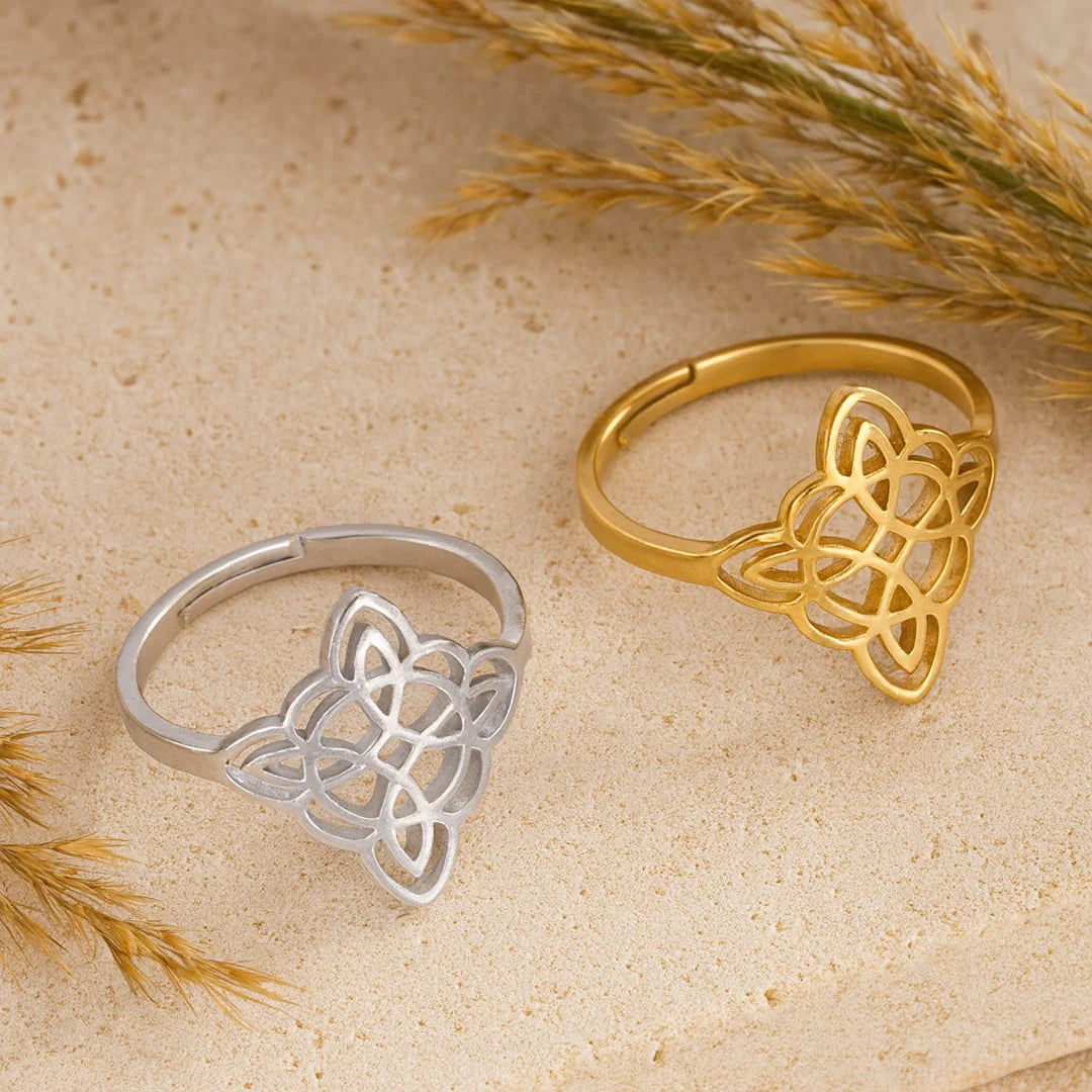 Witch's Knot Ring 