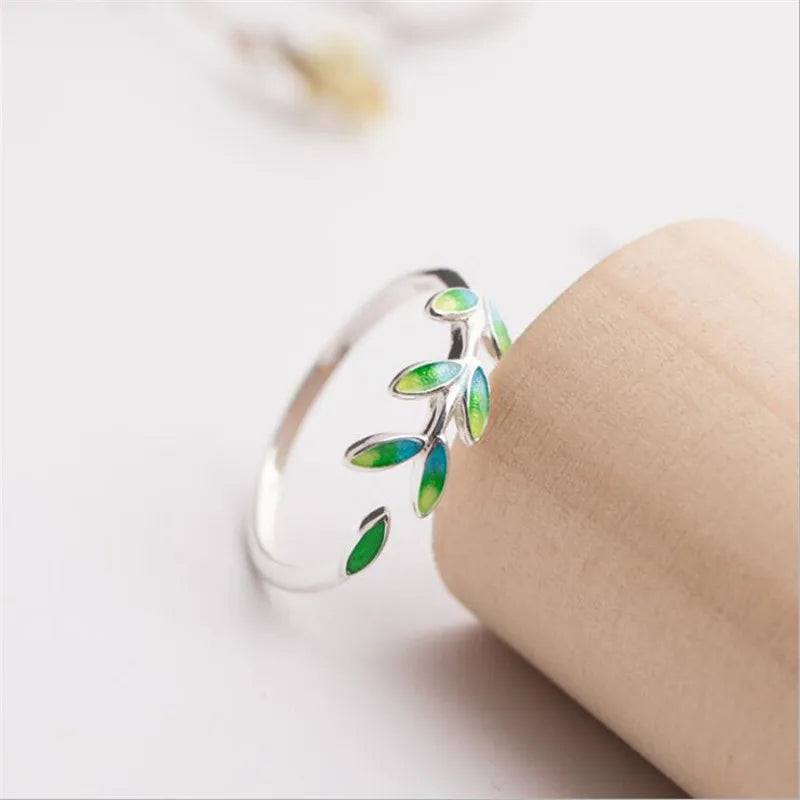 Bague Elégante avec Feuille de Laurier