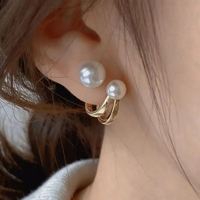 Boucles d'Oreilles Clou Rétro avec Perles