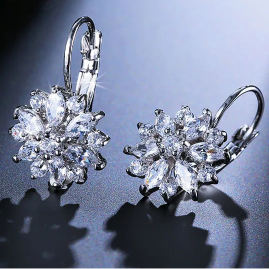 Boucles d'Oreilles Pendantes Fleur Zircon blanc