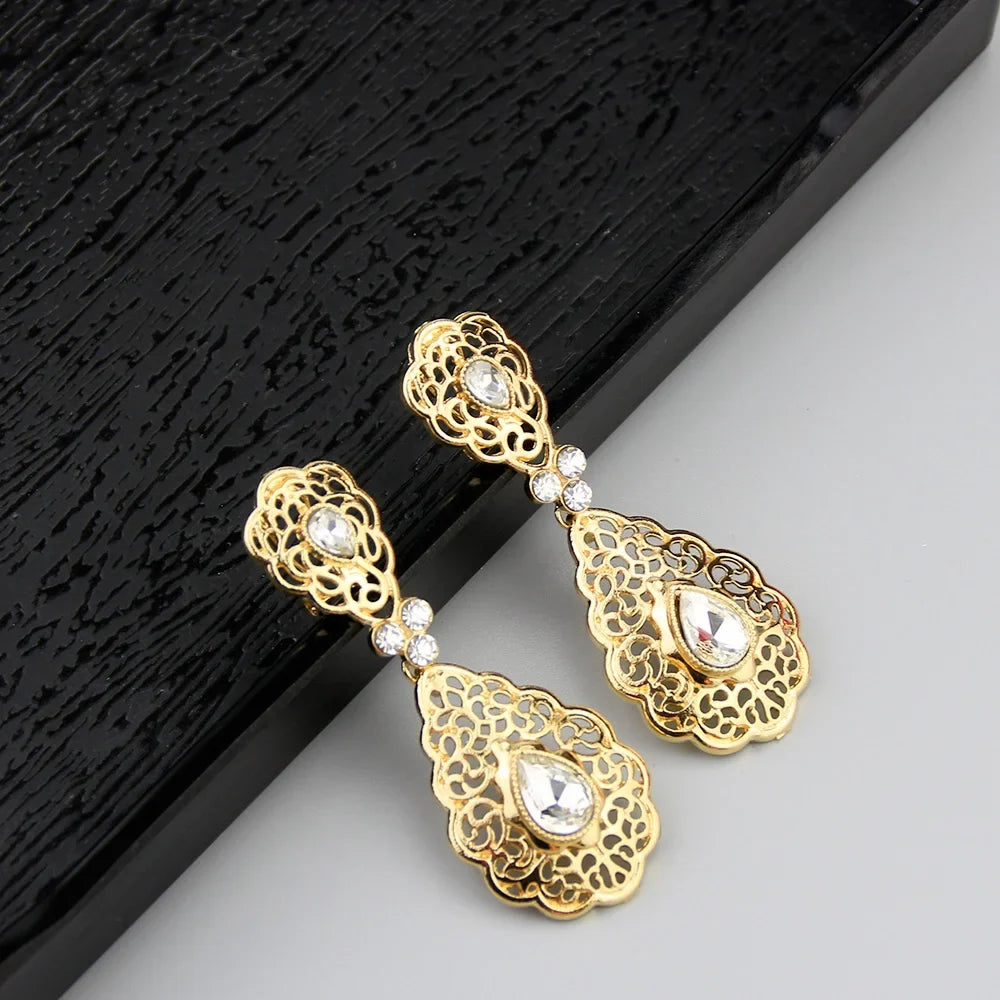 Dangling earrings for Arab women wedding white