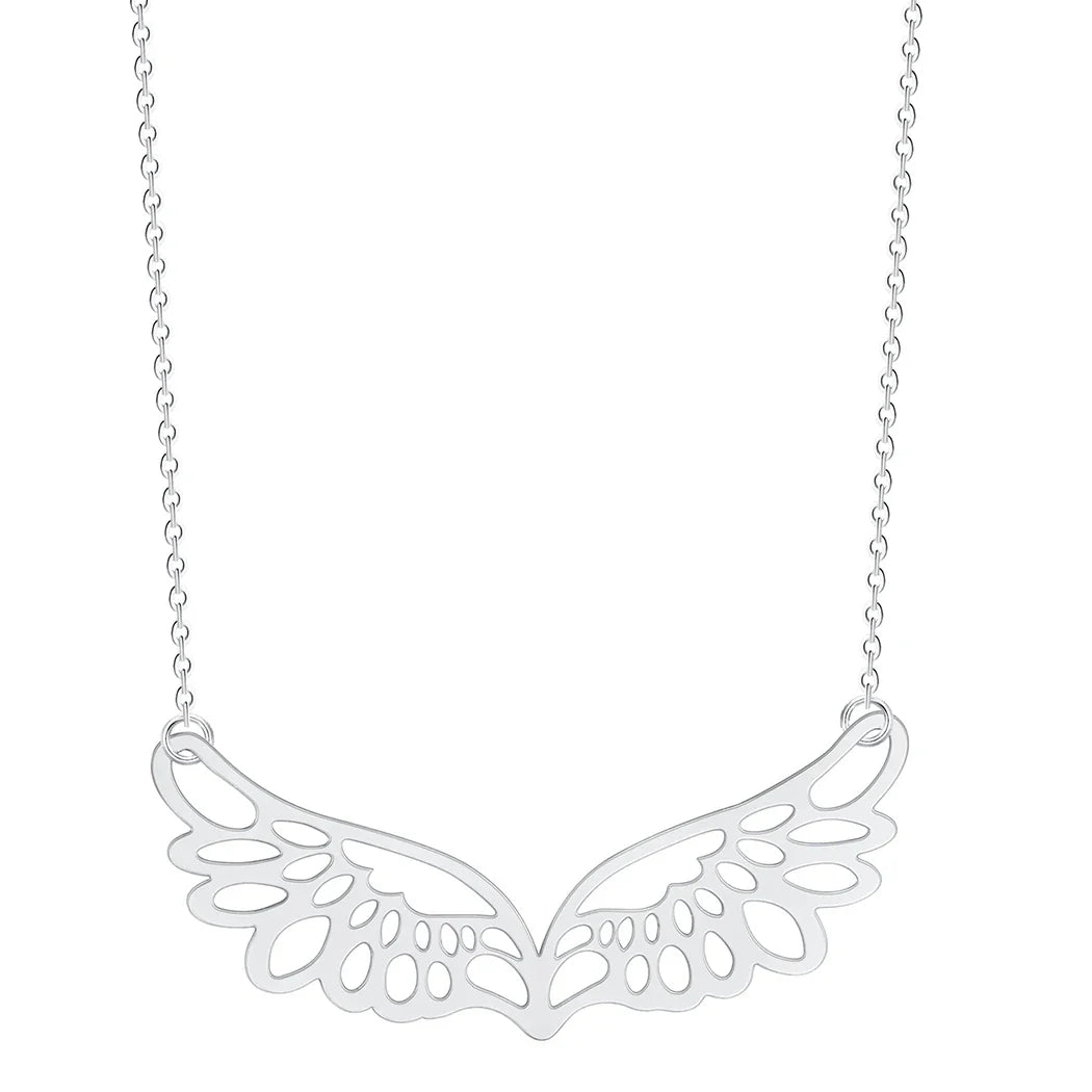 Necklace with large angel wings pendant in silver