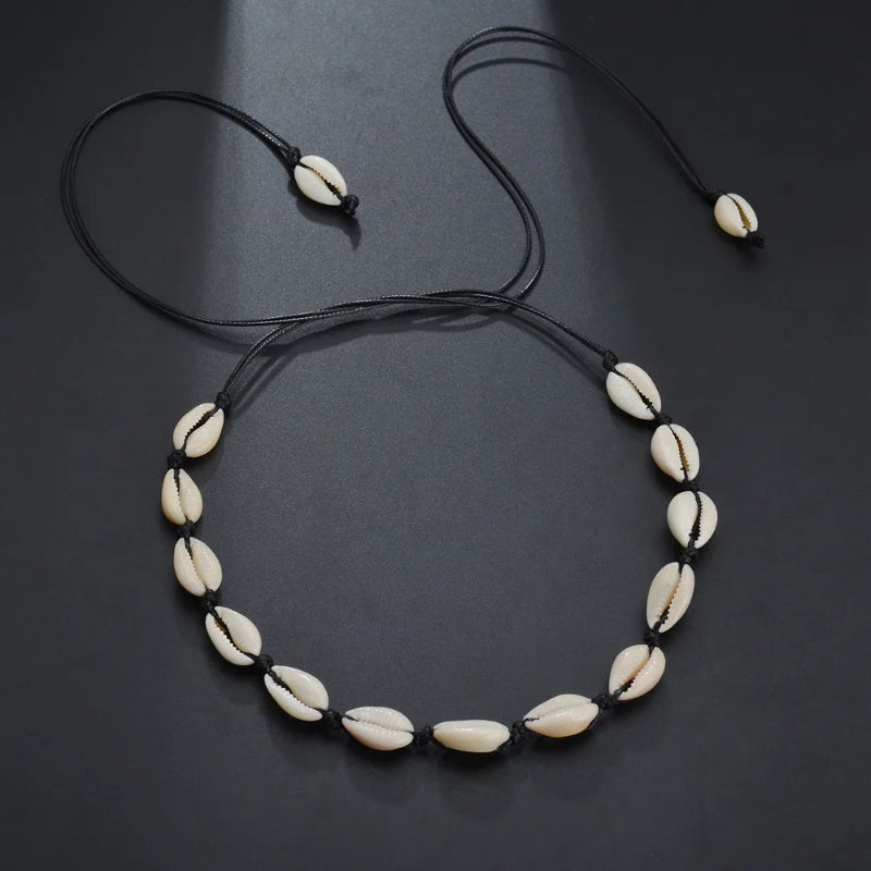 Collier avec Pendentif Coquillage Cauri noir
