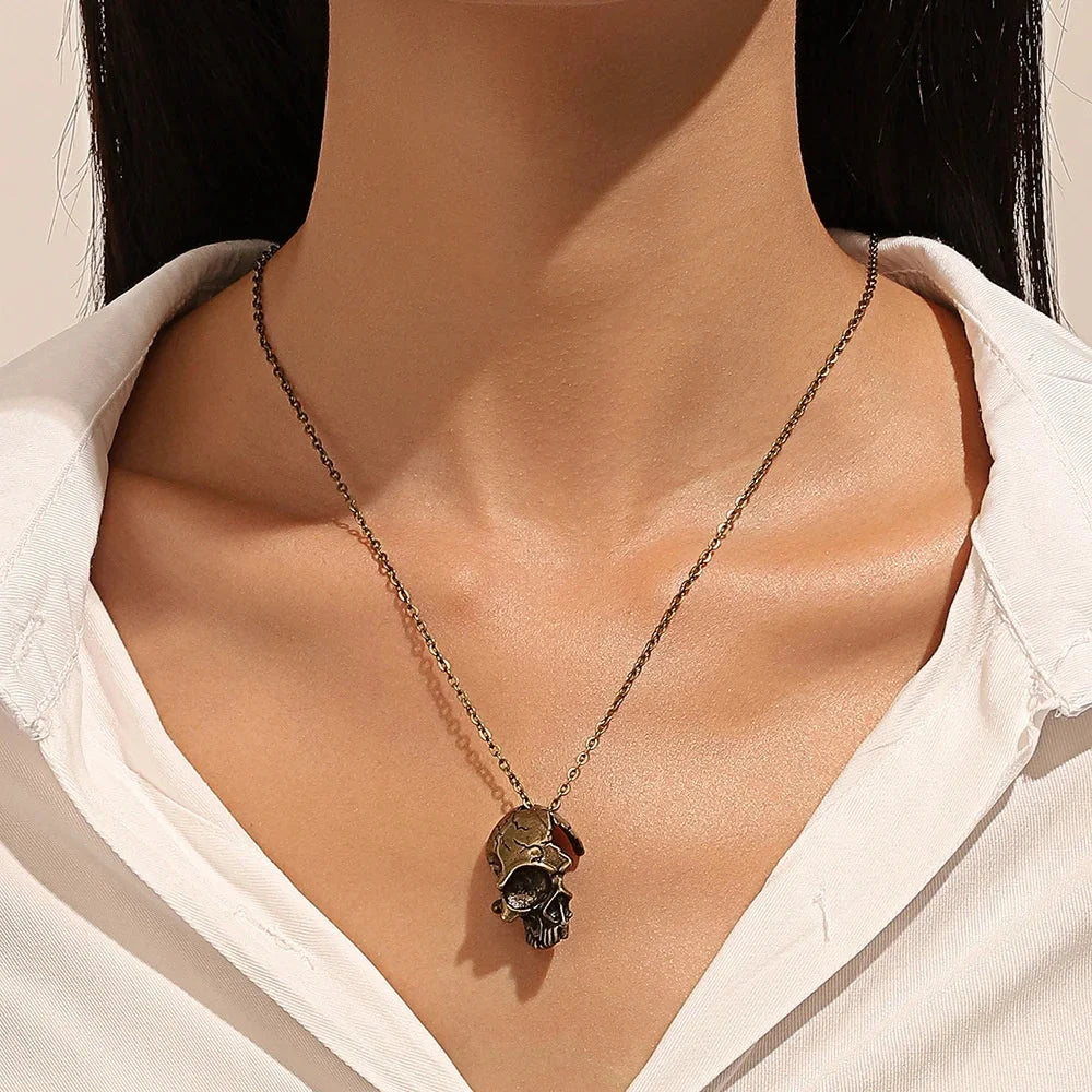 Collier avec Pendentif Crâne Tête de Mort bronze