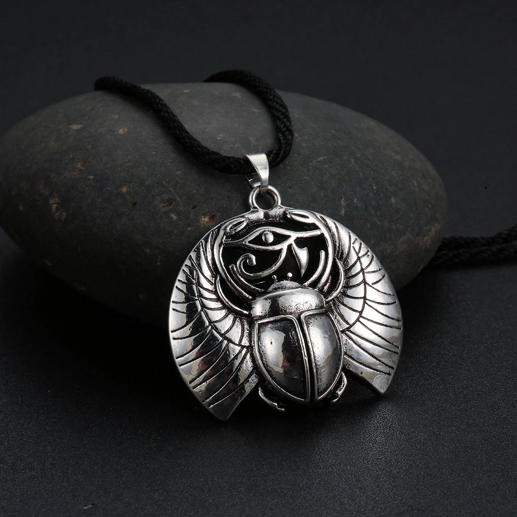 Collier avec Pendentif Scarabée et Oeil d'Horus Egyptien argent
