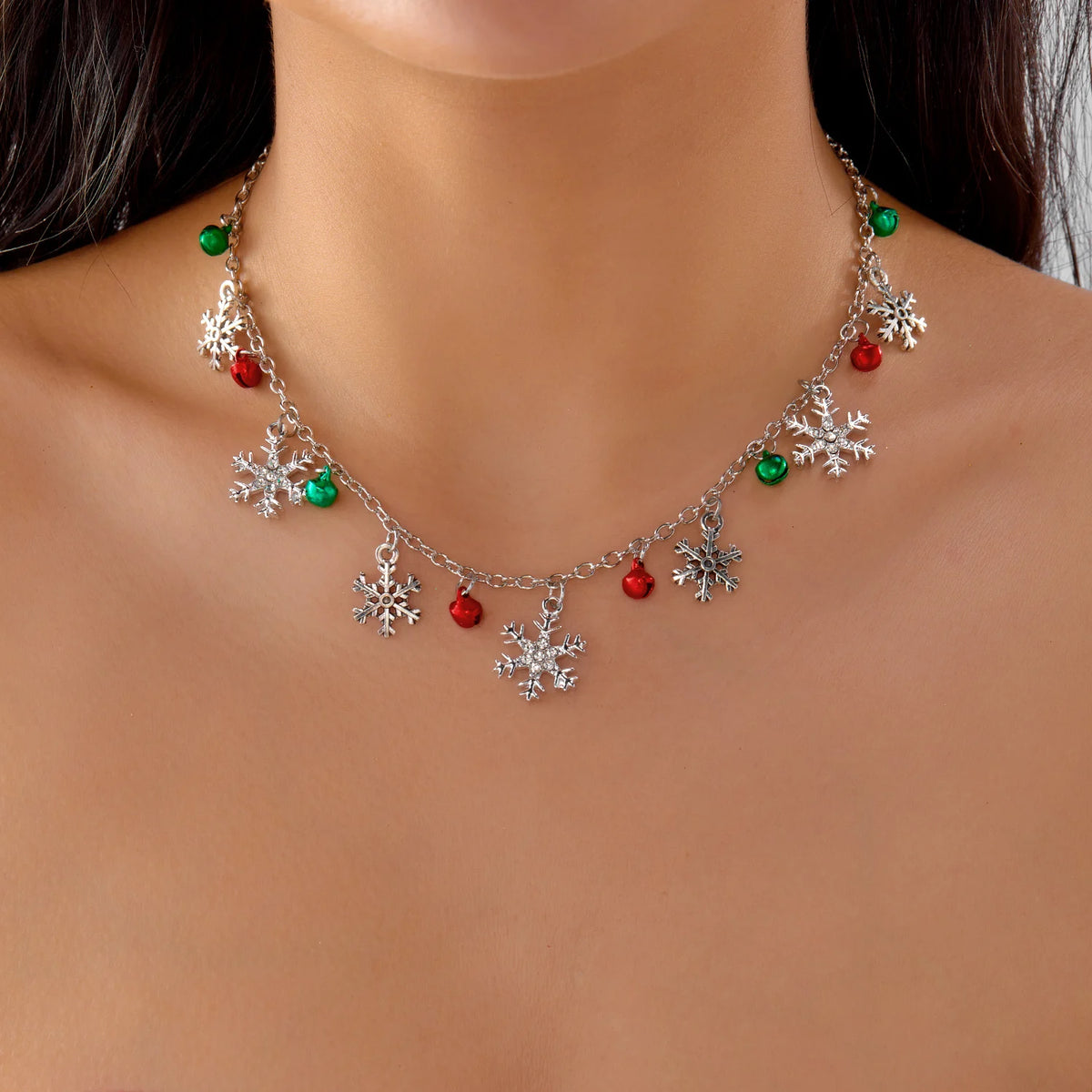 Collier avec Pendentifs Flocons de Neige et Boules de Noël