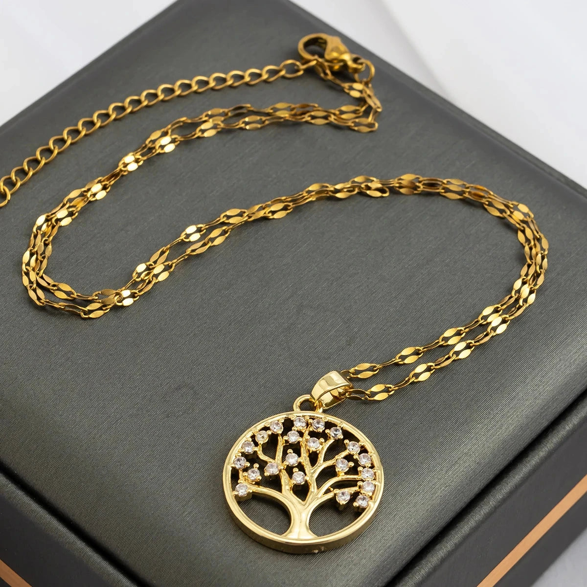 Collier Pendentif Arbre de Vie avec Crystal