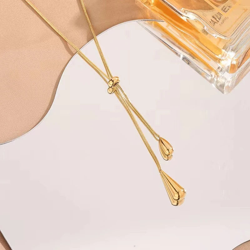 Collier Pendentif Fines Gouttes d'Eau