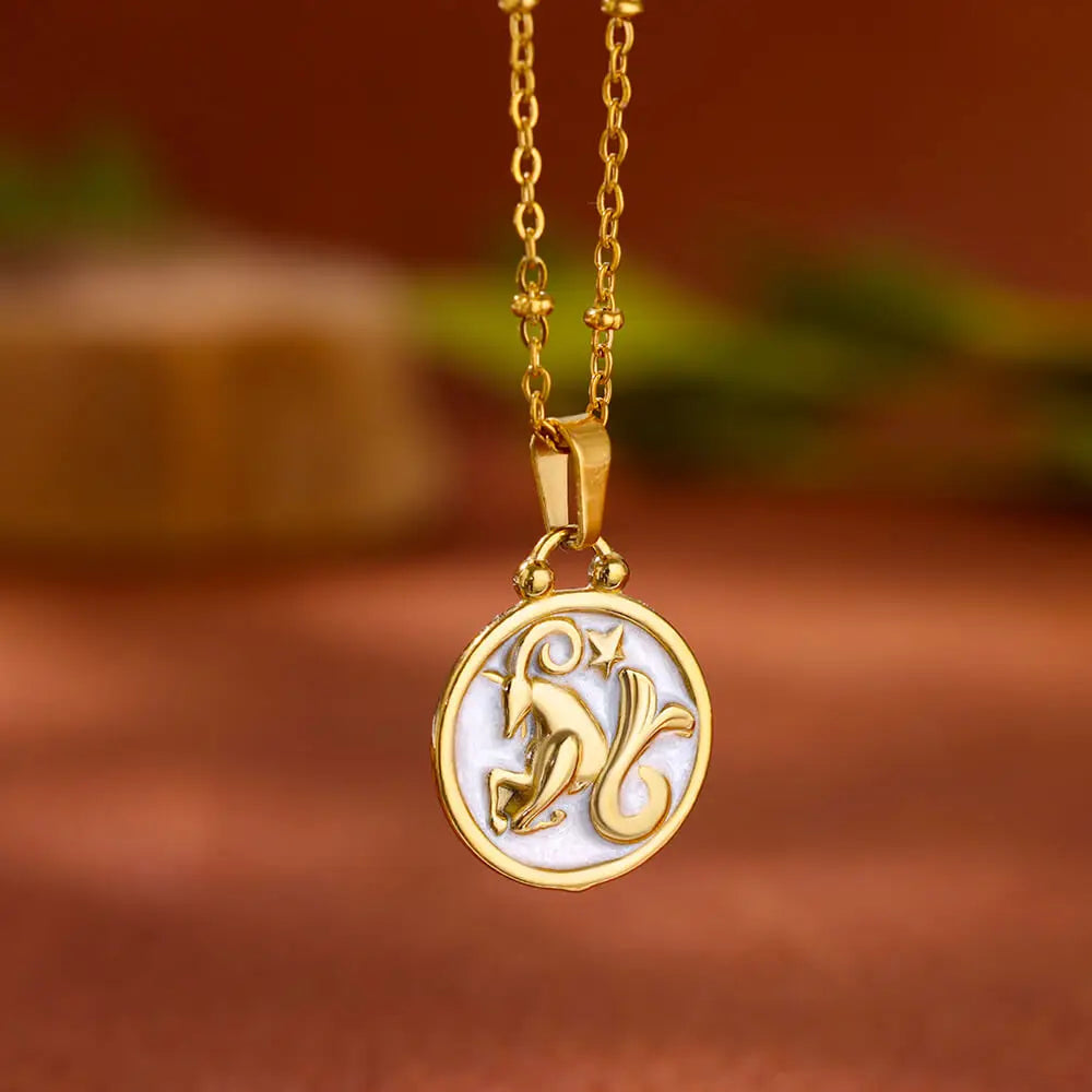 Zelta un baltā zodiaka zīmes kulons kaklarota 12 zvaigznāji kaprikorns