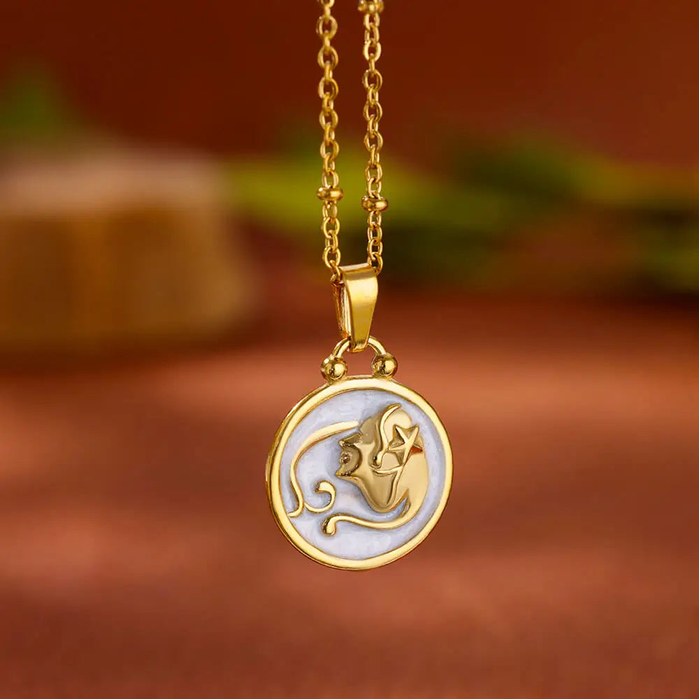 Ogrlica privjesak zlato i bijelo znak Zodijaka 12 konstelacija djevica