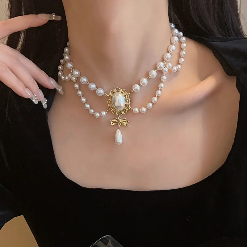 Collier Ras de Cou avec Pendentifs Perles Style Baroque